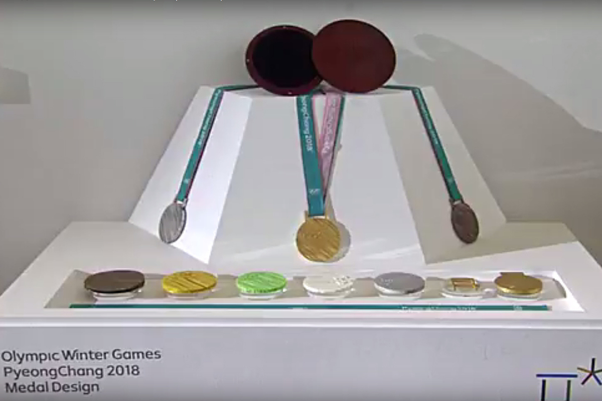 Организаторы Олимпиады-2018 представили медали игр: Организаторы Олимпиады-2018 представили медали игр: